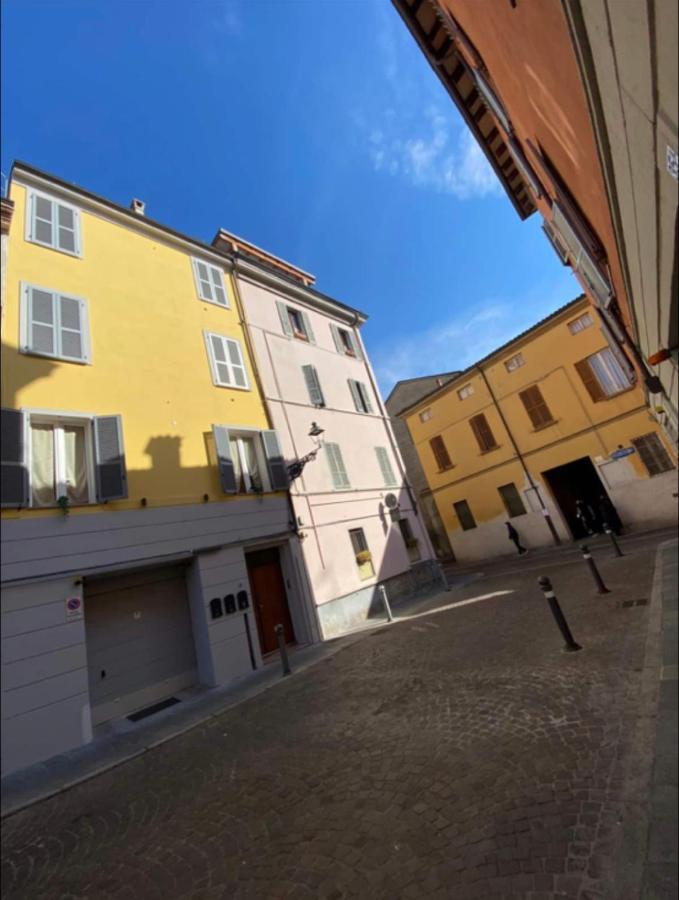 Luxury 1 Al Duomo Di Parma Apartment Exterior photo